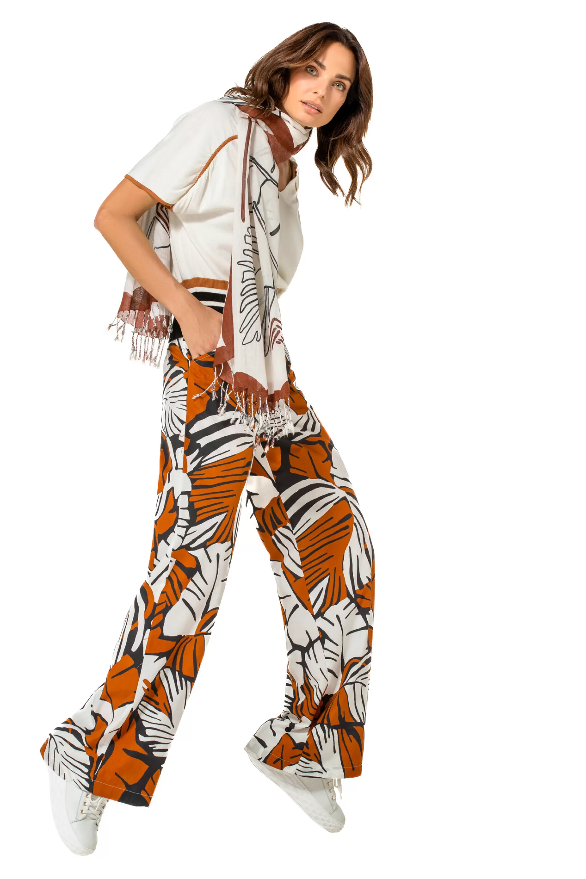 Chaqueta Caroline Biss 1251-39 - Jersey de Punto Fino con Diseño Especial en Mangas