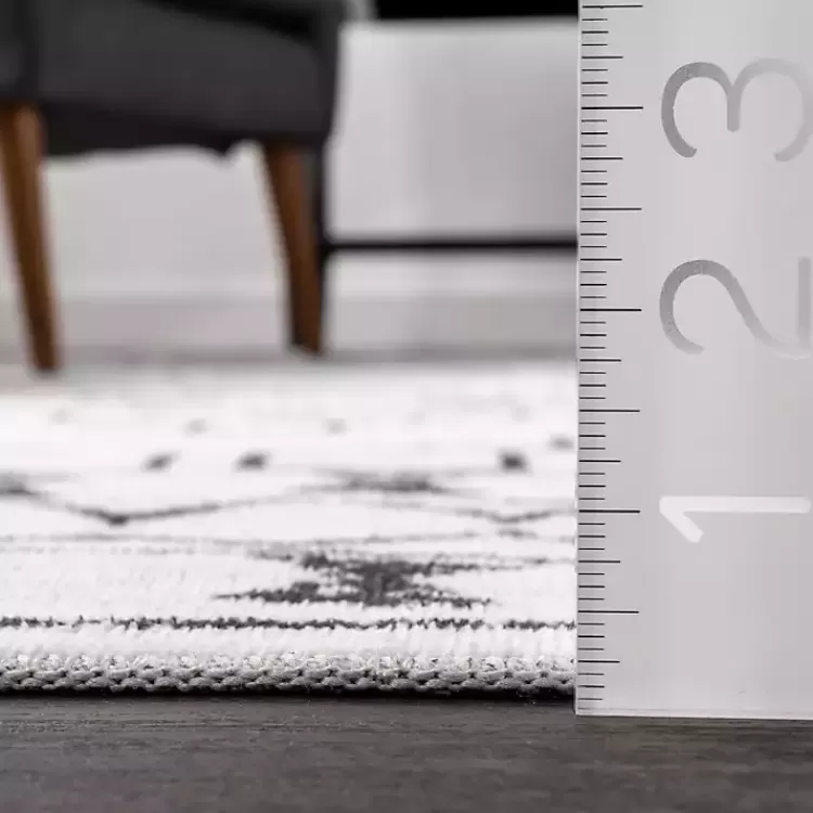 Alfombra lavable marroquí en negro y crema 5x8 pies - Diseño versátil para salas y dormitorios | Colección exclusiva Kirklands Home