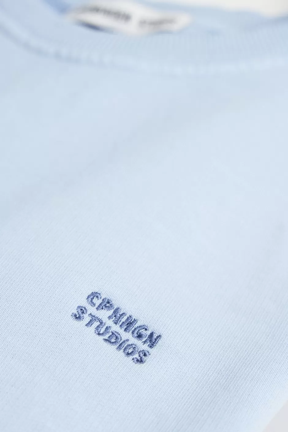 Sudadera Modelo Cph-10 con Detalles en Algodón | Diseño Urbano de Copenhagen Studios Colección Especial