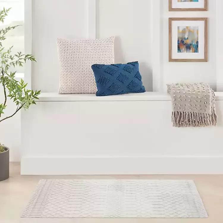 ¡Alfombra Marroquí Marfil con Diseño de Enredadera 4x6 Pies! Oferta Relámpago en Decoración Hogar Kirklands