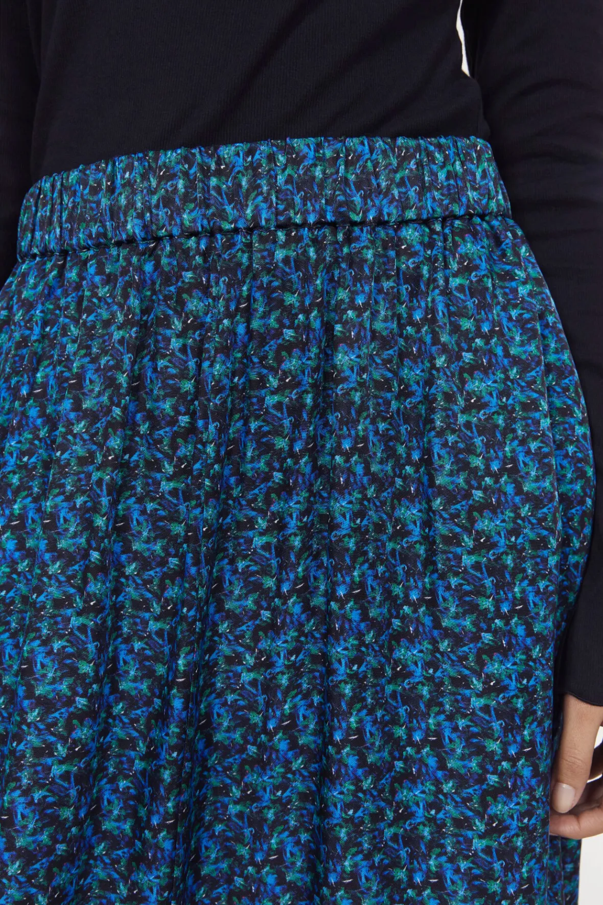 Falda Marla con Diseño Floral - Oferta Exclusiva en Moda Femenina Primavera 2024