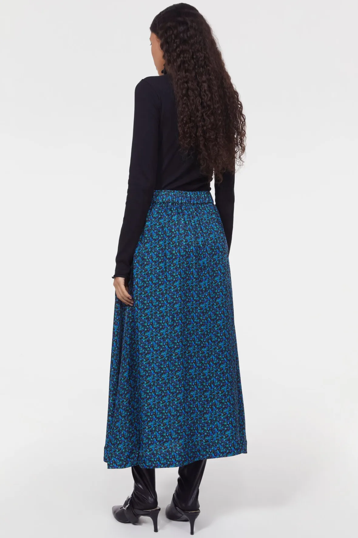 Falda Marla con Diseño Floral - Oferta Exclusiva en Moda Femenina Primavera 2024