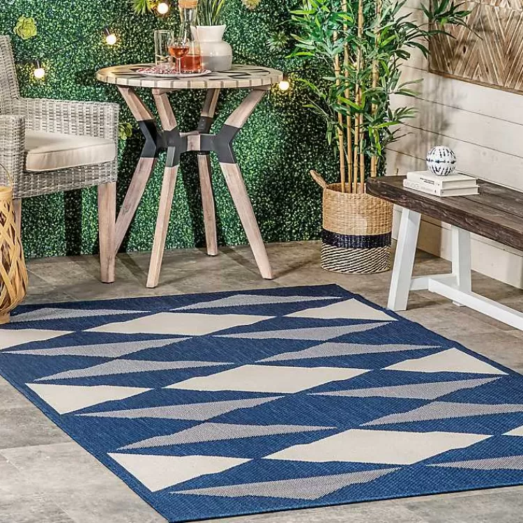 Alfombra Exterior Mitchell Azul Geométrico con Diseño de Diamantes - Tamaño 5x8 Pies, Oferta en Kirklands Home | Resistente a la Intemperie y Decorativa para Jardines