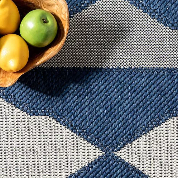 Alfombra Exterior Mitchell Azul Geométrico con Diseño de Diamantes - Tamaño 5x8 Pies, Oferta en Kirklands Home | Resistente a la Intemperie y Decorativa para Jardines