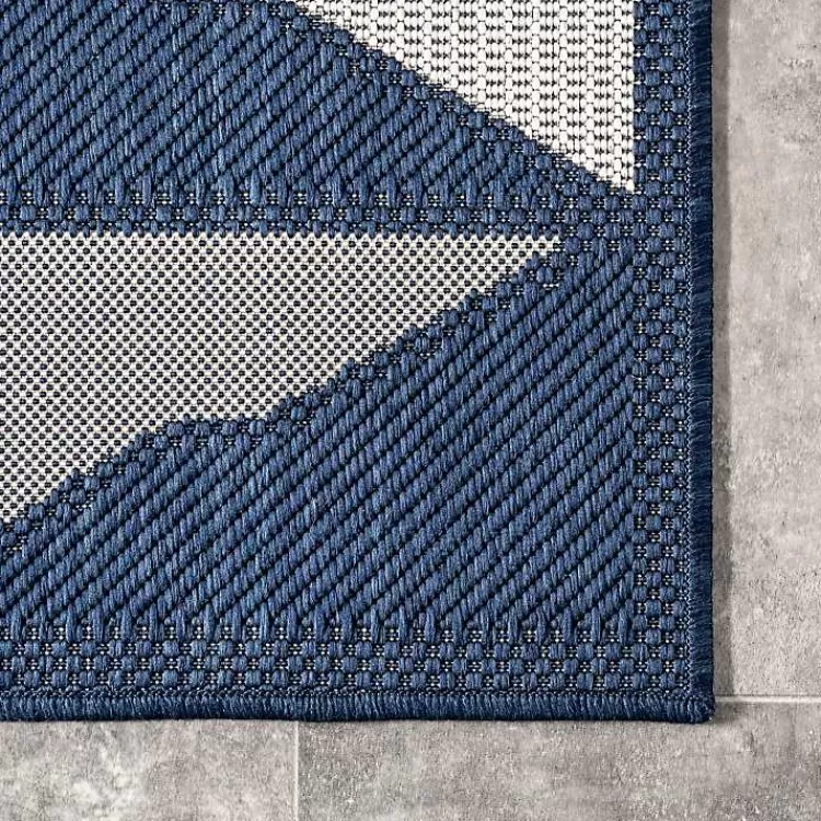 Alfombra Exterior Mitchell Azul Geométrico con Diseño de Diamantes - Tamaño 5x8 Pies, Oferta en Kirklands Home | Resistente a la Intemperie y Decorativa para Jardines