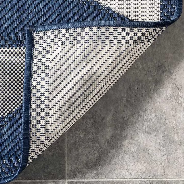 Alfombra Exterior Mitchell Azul Geométrico con Diseño de Diamantes - Tamaño 5x8 Pies, Oferta en Kirklands Home | Resistente a la Intemperie y Decorativa para Jardines