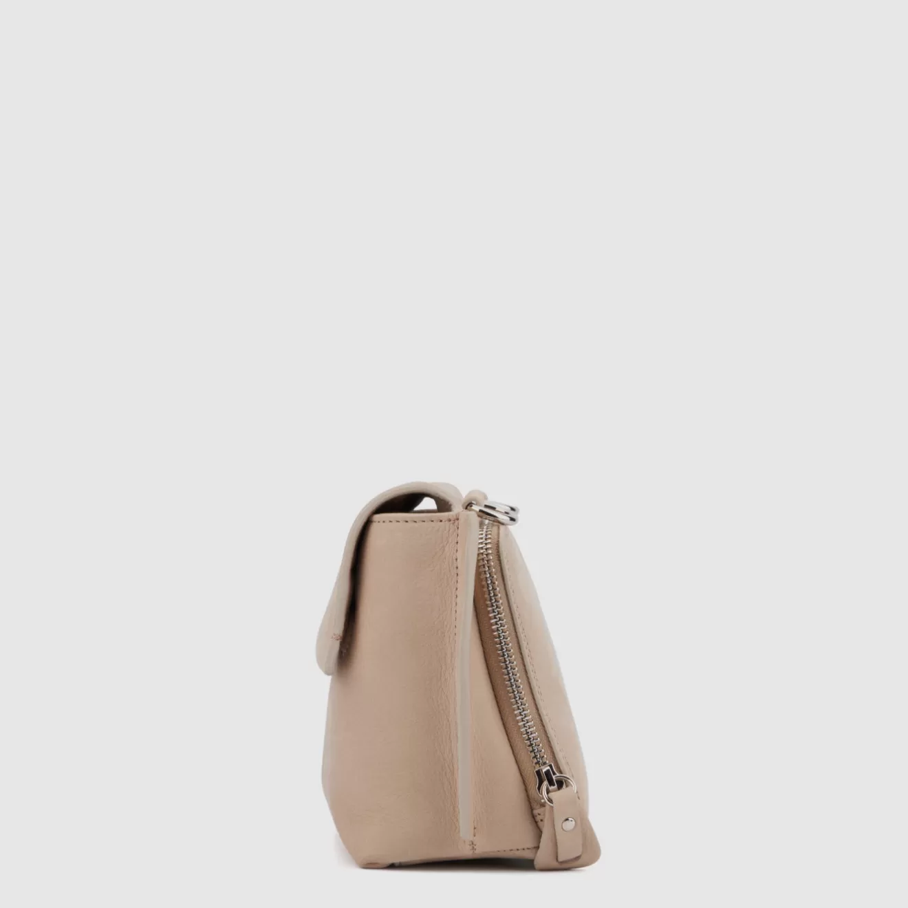 Bandolera Soho de Aquatalia - Bolso Ligero con Estilo Urbano Elegante