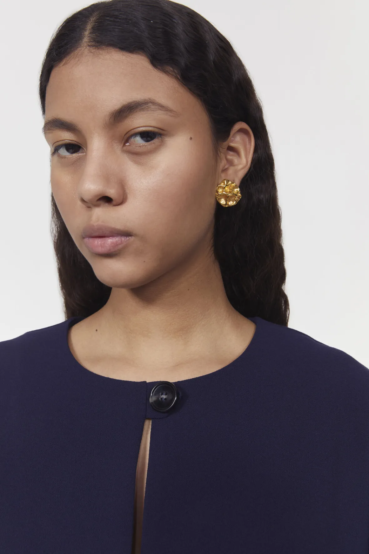 Oferta Especial - Aretes con Relieve Artístico en Plata 925 para Mujer - Accesorios Únicos de Moda